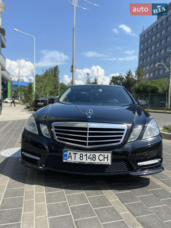 Седан Mercedes-Benz E-Class 2012 в Києві фото 15 Седан Mercedes-Benz E-Class 2012 в Києві