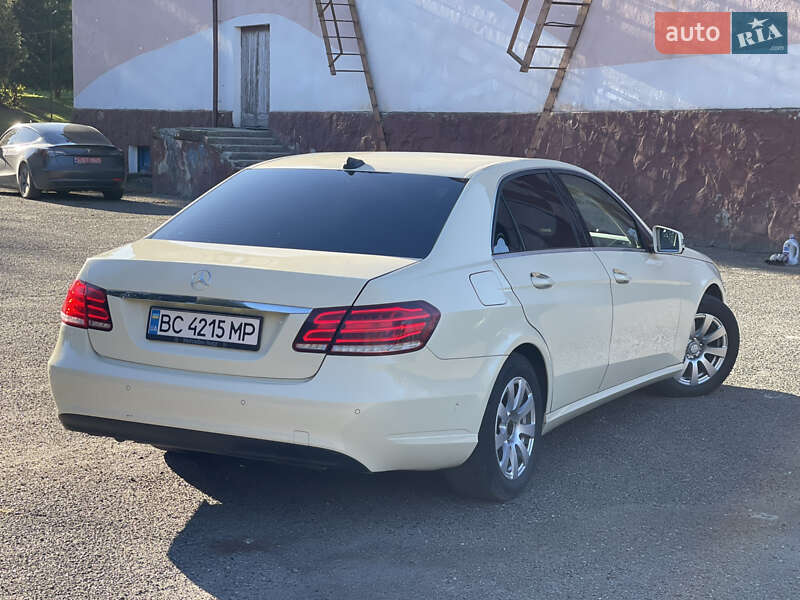 Седан Mercedes-Benz E-Class 2014 в Бурштині