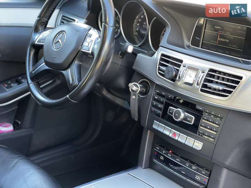 Седан Mercedes-Benz E-Class 2014 в Бурштині