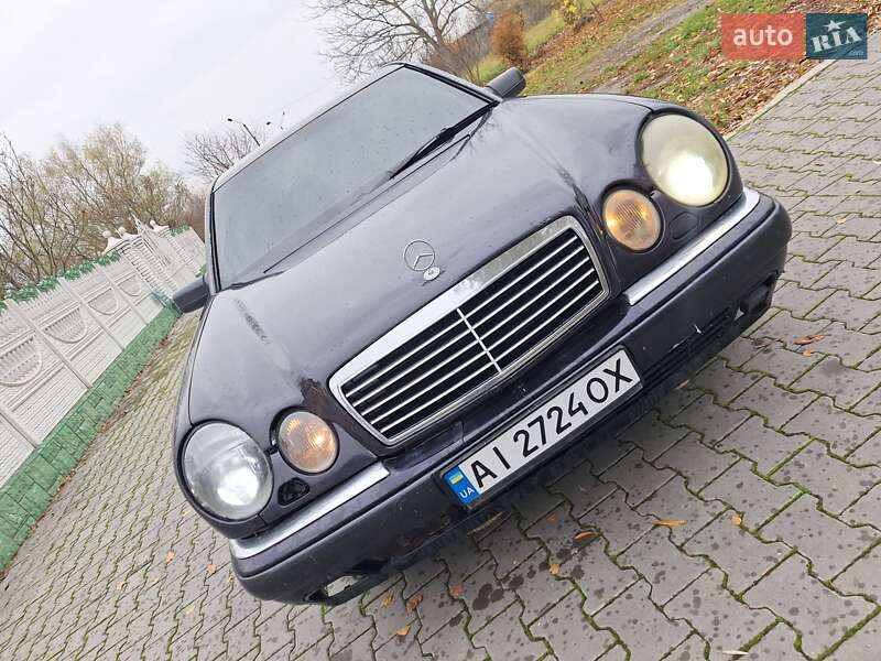 Седан Mercedes-Benz E-Class 1997 в Черновцах
