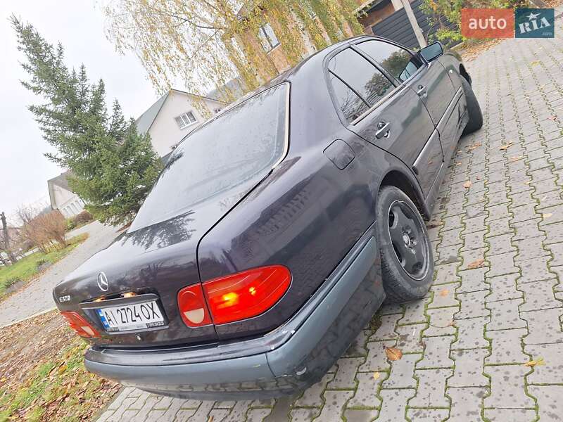 Седан Mercedes-Benz E-Class 1997 в Черновцах