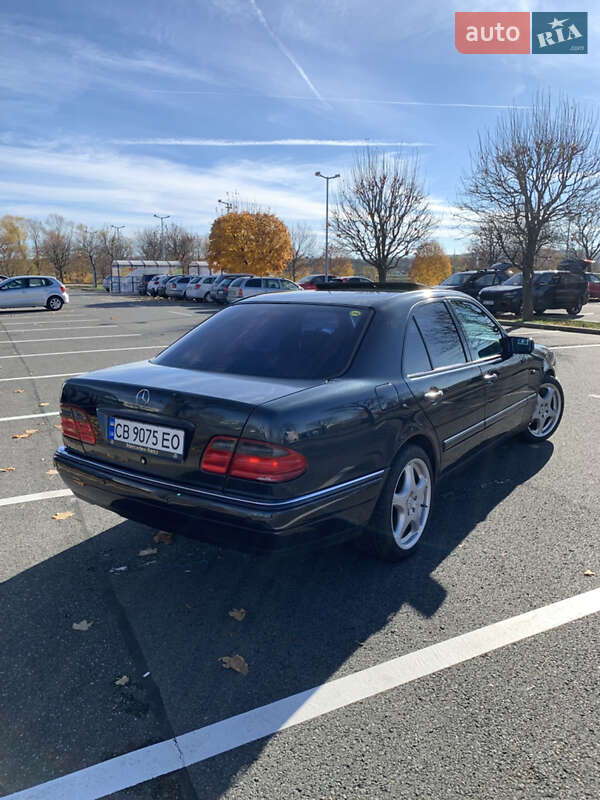 Седан Mercedes-Benz E-Class 1998 в Николаеве