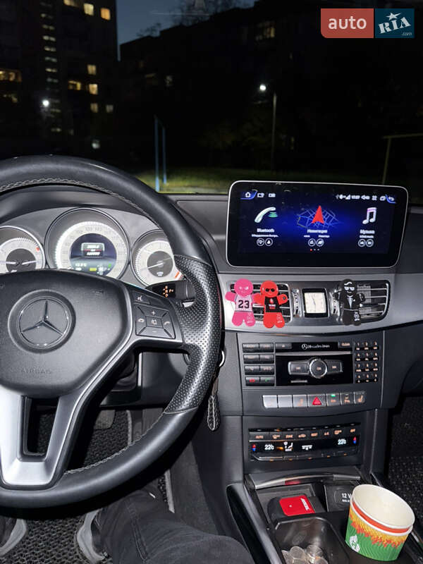 Седан Mercedes-Benz E-Class 2013 в Ужгороде
