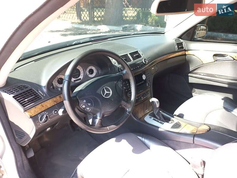 Седан Mercedes-Benz E-Class 2004 в Киверцах фото 2 Седан Mercedes-Benz E-Class 2004 в Киверцах