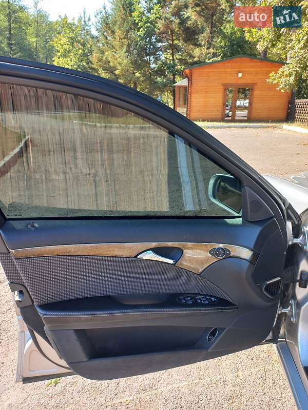 Седан Mercedes-Benz E-Class 2004 в Киверцах фото 7 Седан Mercedes-Benz E-Class 2004 в Киверцах