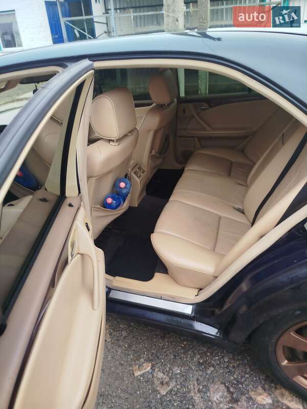 Седан Mercedes-Benz E-Class 2000 в Змиеве