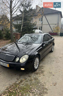 Седан Mercedes-Benz E-Class 2004 в Збараже