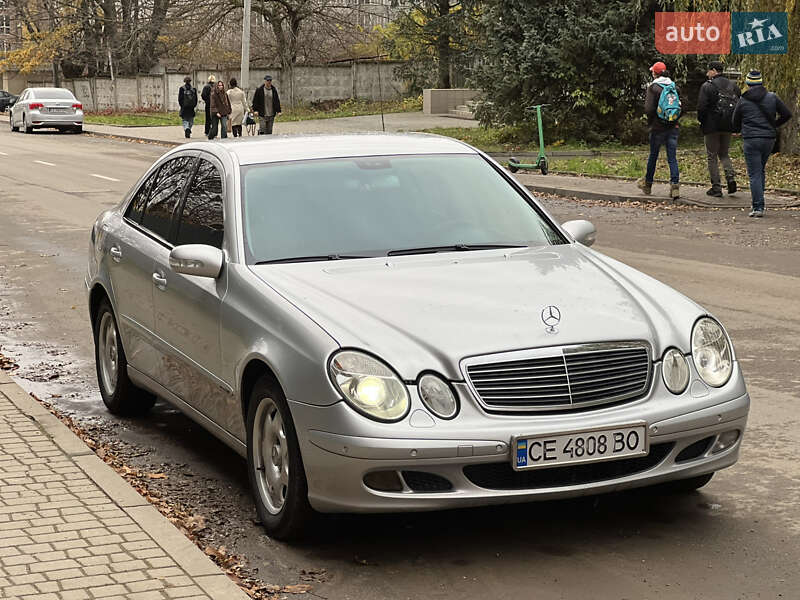 Седан Mercedes-Benz E-Class 2002 в Черновцах