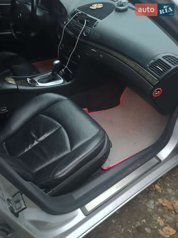 Седан Mercedes-Benz E-Class 2002 в Талалаевке фото 11 Седан Mercedes-Benz E-Class 2002 в Талалаевке