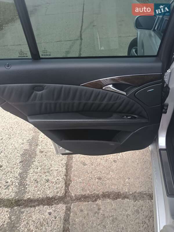 Седан Mercedes-Benz E-Class 2002 в Талалаевке фото 14 Седан Mercedes-Benz E-Class 2002 в Талалаевке