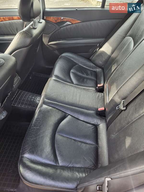 Седан Mercedes-Benz E-Class 2004 в Харькове