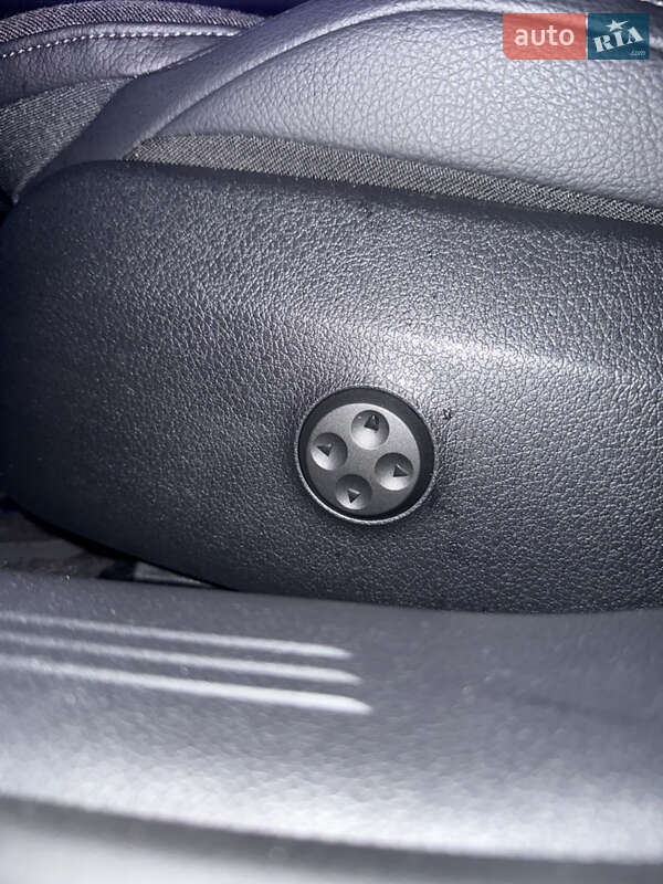 Седан Mercedes-Benz E-Class 2024 в Львові фото 14 Седан Mercedes-Benz E-Class 2024 в Львові