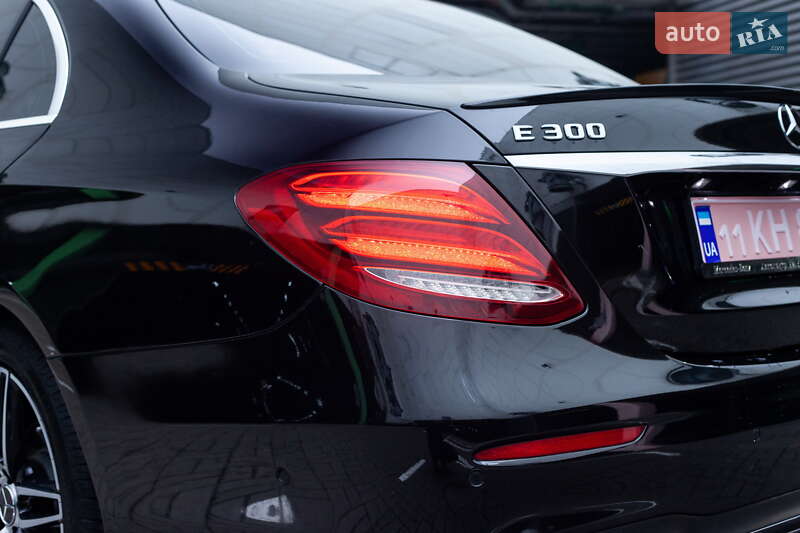 Седан Mercedes-Benz E-Class 2016 в Киеве фото 10 Седан Mercedes-Benz E-Class 2016 в Киеве