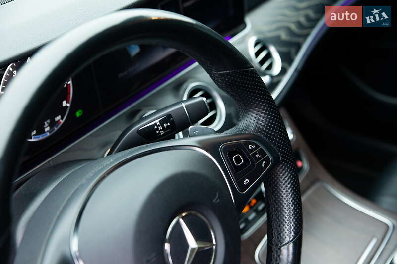 Седан Mercedes-Benz E-Class 2016 в Киеве фото 25 Седан Mercedes-Benz E-Class 2016 в Киеве