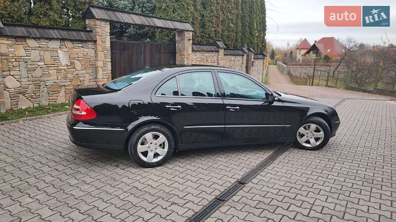 Седан Mercedes-Benz E-Class 2004 в Івано-Франківську