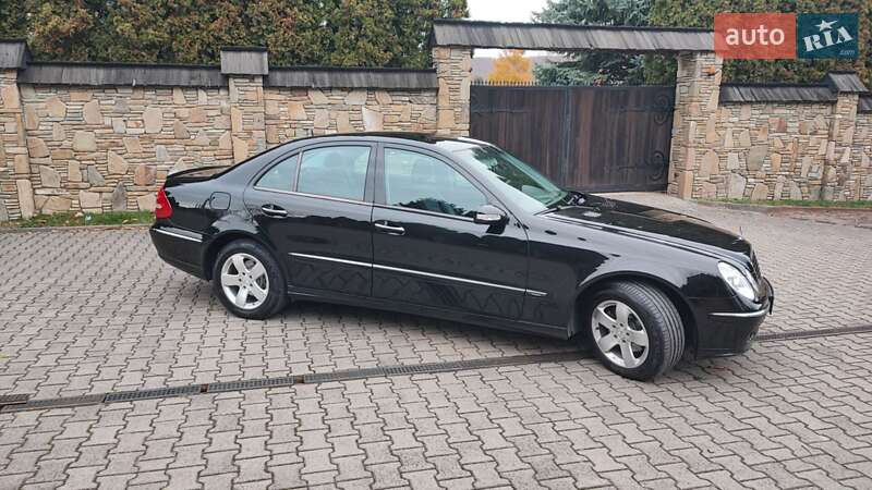 Седан Mercedes-Benz E-Class 2004 в Івано-Франківську