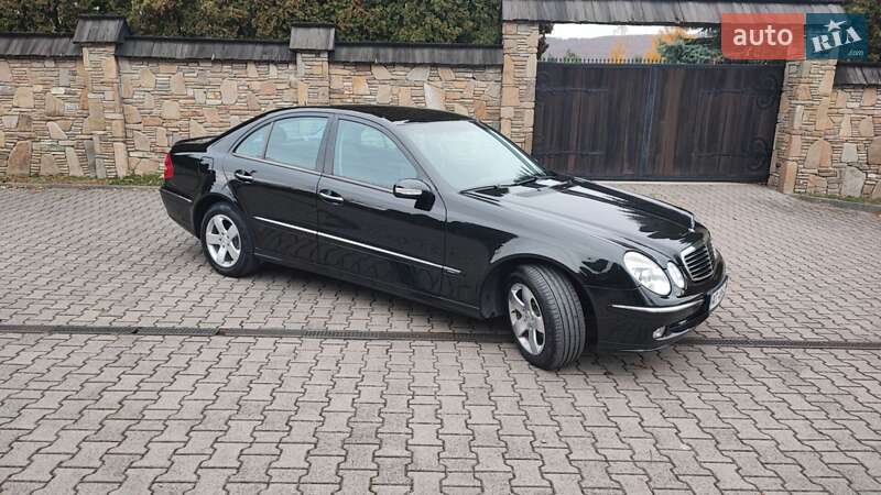 Седан Mercedes-Benz E-Class 2004 в Івано-Франківську