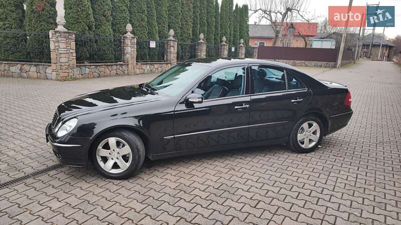 Седан Mercedes-Benz E-Class 2004 в Івано-Франківську
