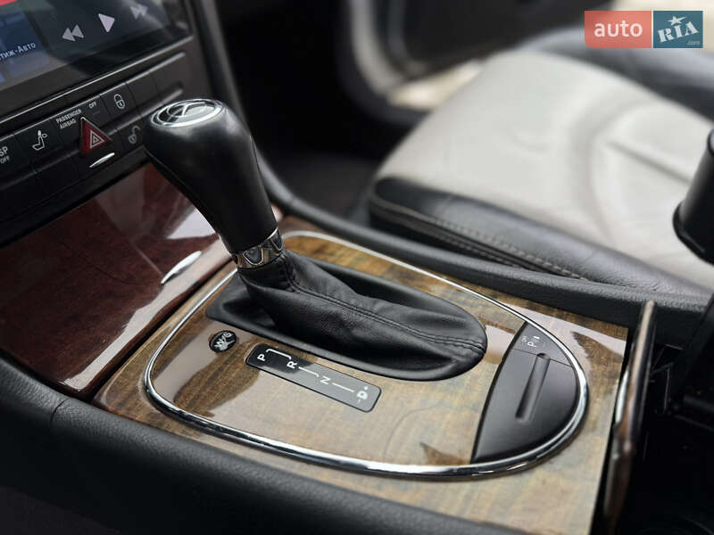 Седан Mercedes-Benz E-Class 2002 в Хмельницком