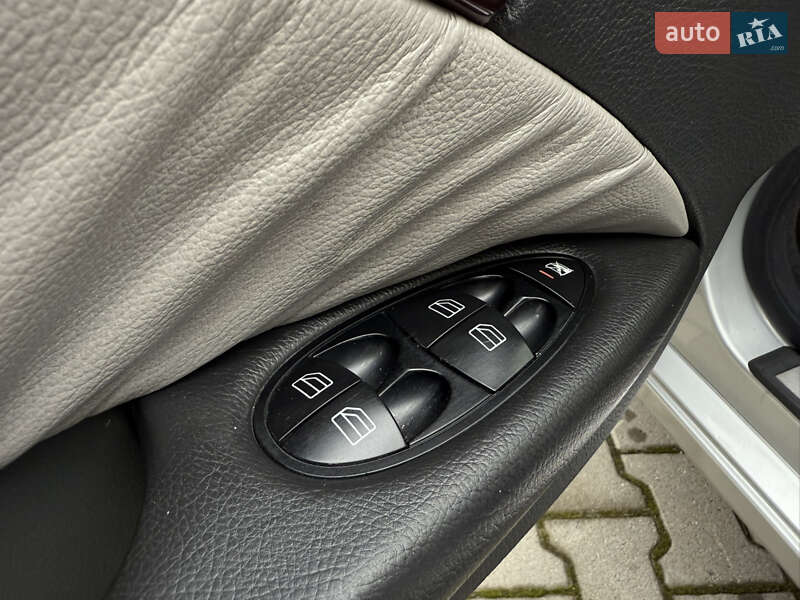 Седан Mercedes-Benz E-Class 2002 в Хмельницком