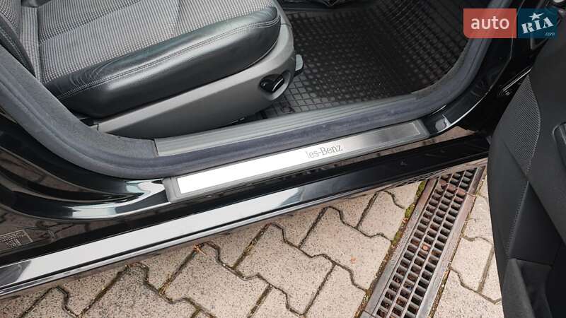 Седан Mercedes-Benz E-Class 2004 в Івано-Франківську