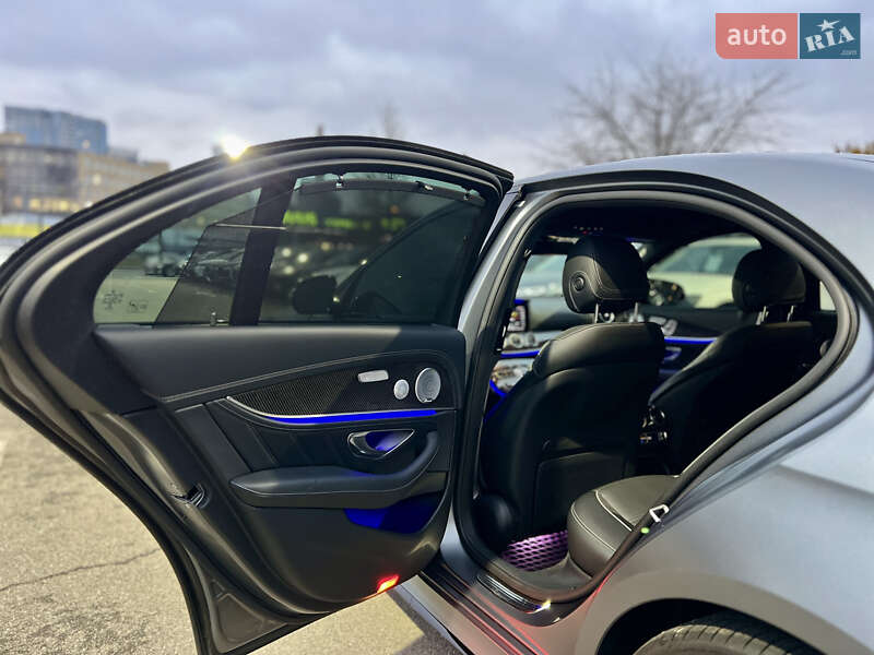 Седан Mercedes-Benz E-Class 2019 в Киеве