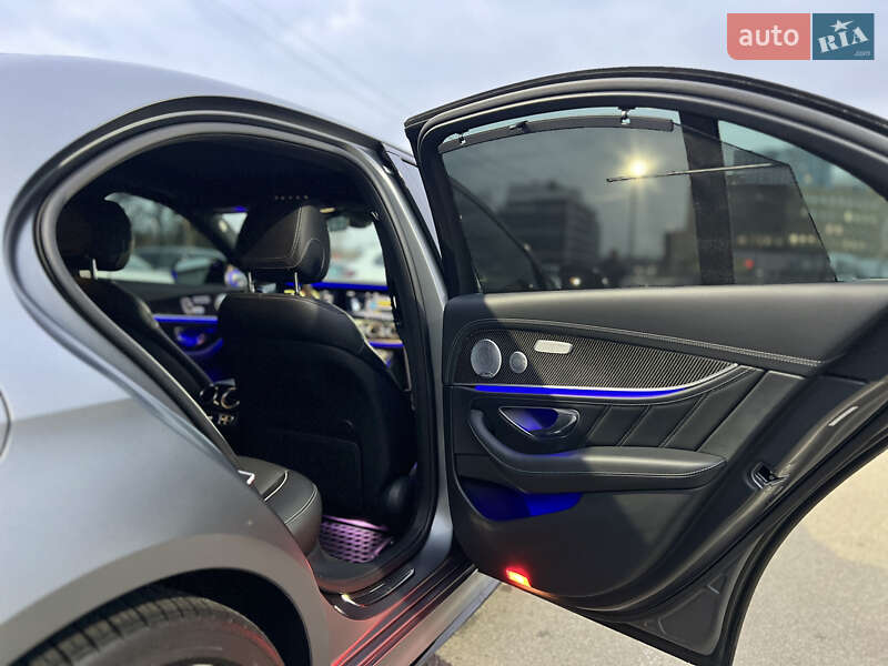 Седан Mercedes-Benz E-Class 2019 в Киеве