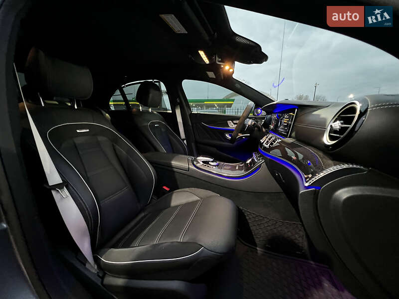 Седан Mercedes-Benz E-Class 2019 в Киеве