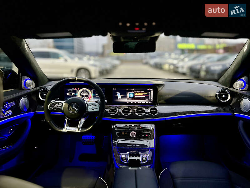 Седан Mercedes-Benz E-Class 2019 в Киеве