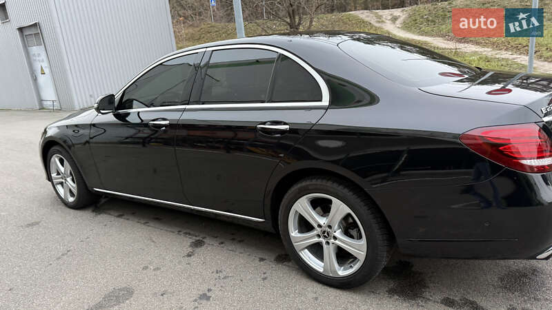 Седан Mercedes-Benz E-Class 2017 в Киеве фото 11 Седан Mercedes-Benz E-Class 2017 в Киеве