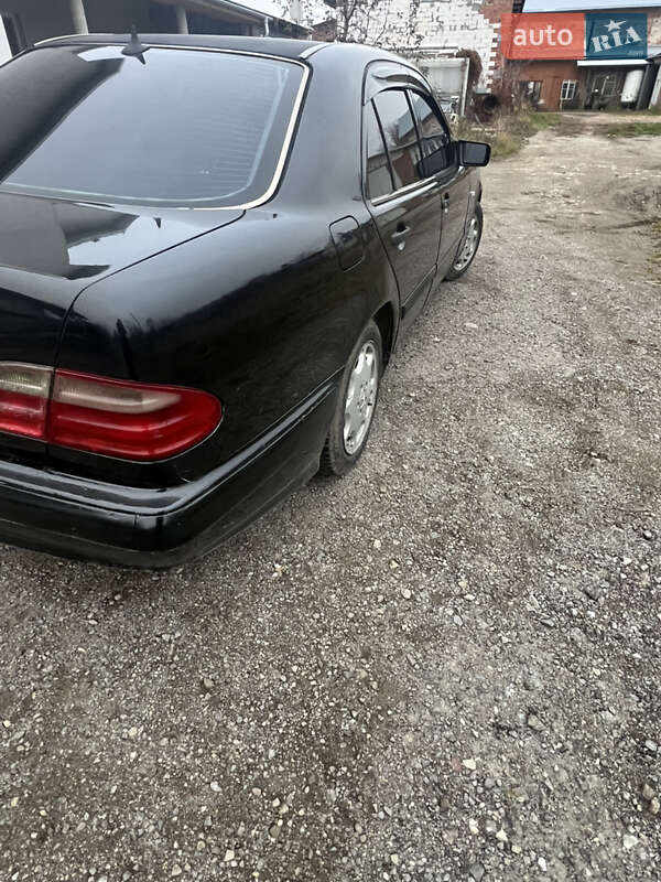 Седан Mercedes-Benz E-Class 1995 в Копычинце фото 8 Седан Mercedes-Benz E-Class 1995 в Копычинце