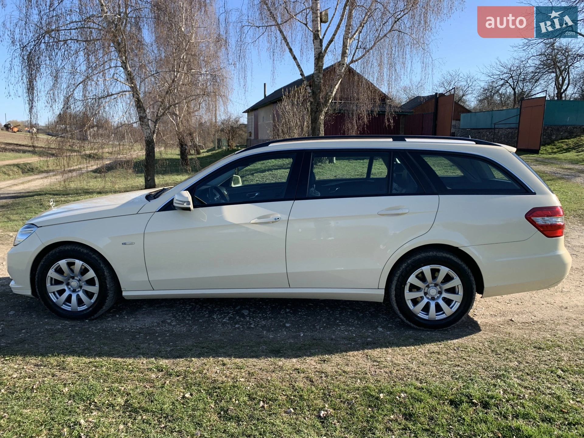 2010 Mercedes-Benz E-klasse - мініатюра 3