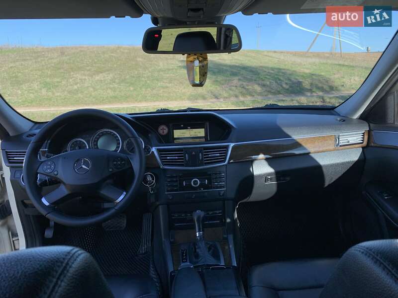 Универсал Mercedes-Benz E-Class 2010 в Тернополе