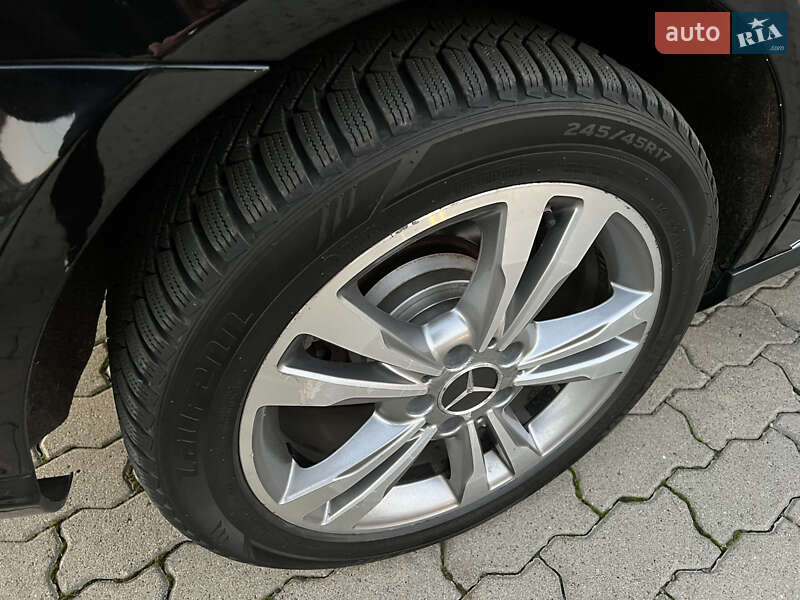 Седан Mercedes-Benz E-Class 2014 в Сваляві фото 38 Седан Mercedes-Benz E-Class 2014 в Сваляві