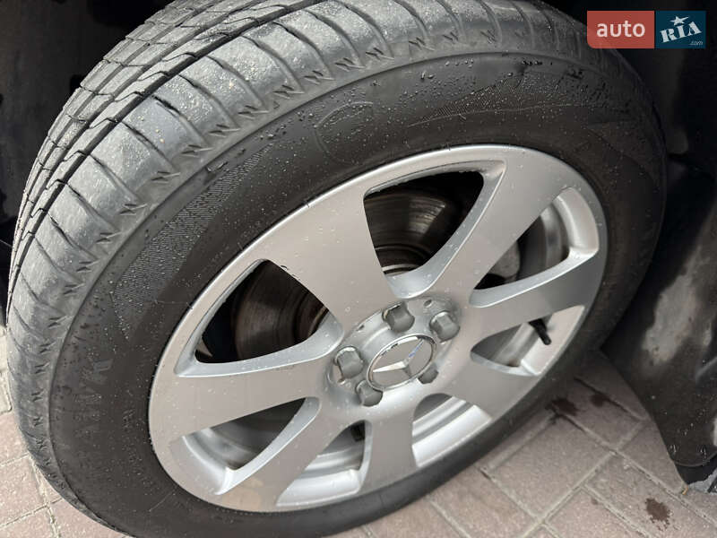 Седан Mercedes-Benz E-Class 2003 в Днепре фото 32 Седан Mercedes-Benz E-Class 2003 в Днепре