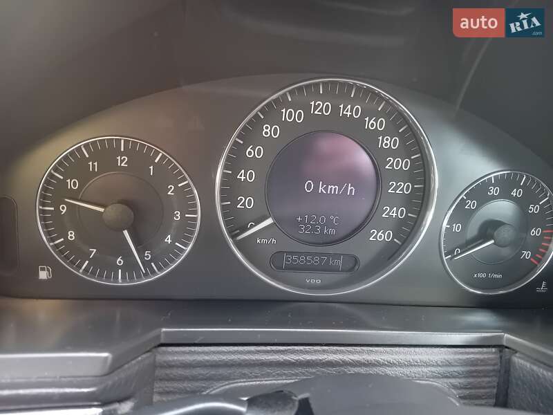 Седан Mercedes-Benz E-Class 2003 в Сторожинце фото 14 Седан Mercedes-Benz E-Class 2003 в Сторожинце