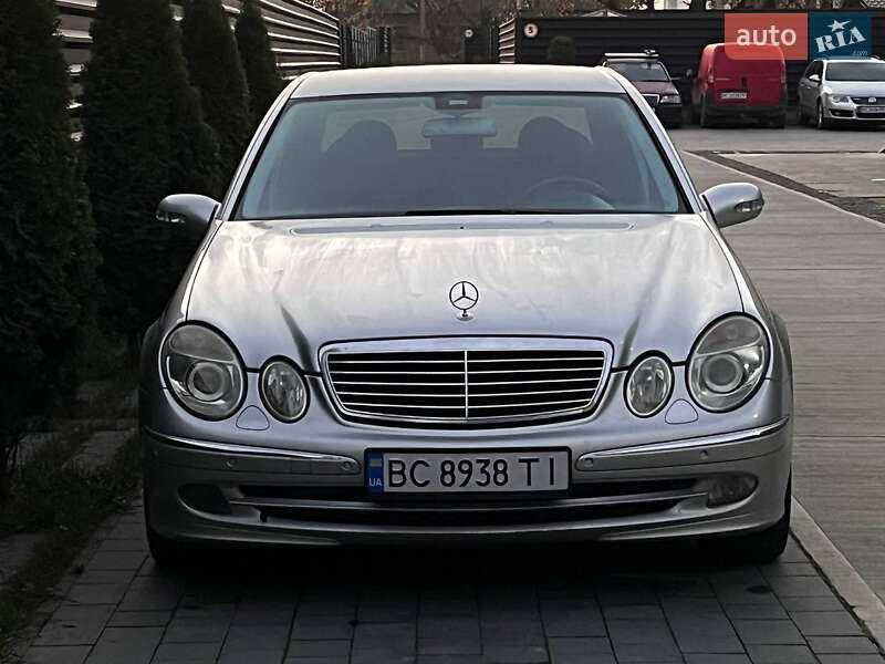 Седан Mercedes-Benz E-Class 2003 в Шептицькому