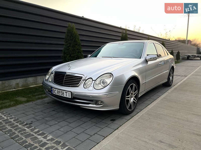 Седан Mercedes-Benz E-Class 2003 в Шептицькому
