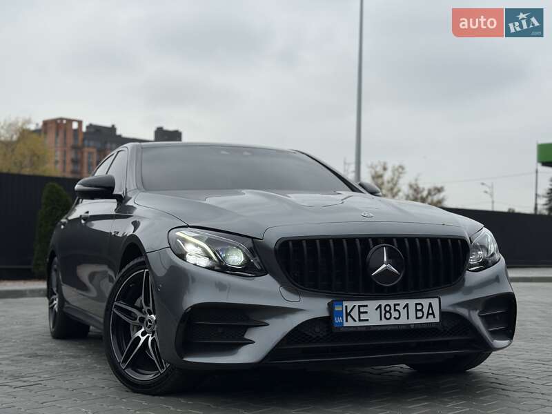 Седан Mercedes-Benz E-Class 2018 в Днепре