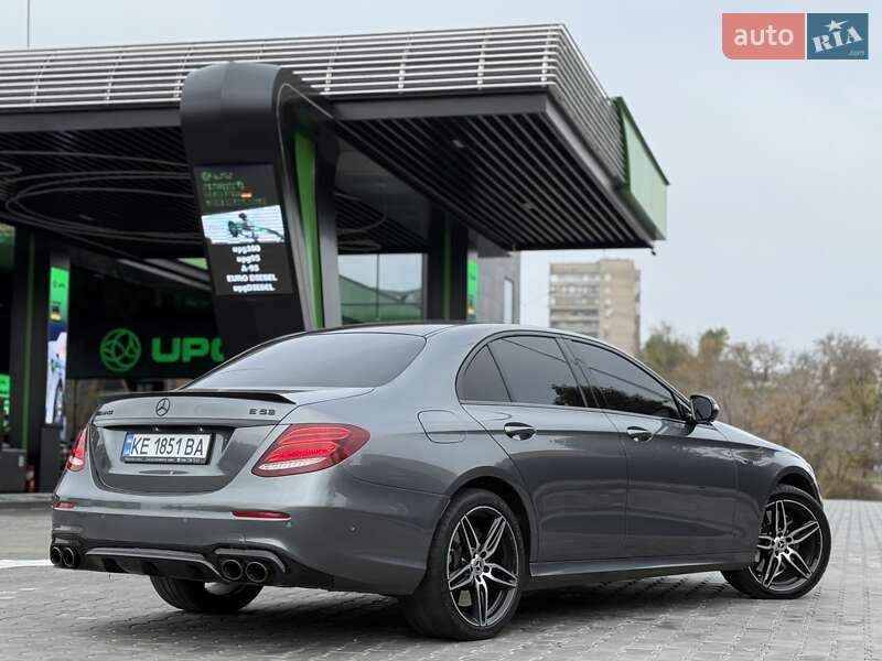 Седан Mercedes-Benz E-Class 2018 в Днепре