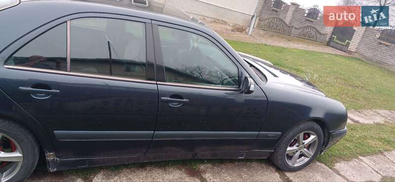 Седан Mercedes-Benz E-Class 2000 в Івано-Франківську фото 2 Седан Mercedes-Benz E-Class 2000 в Івано-Франківську