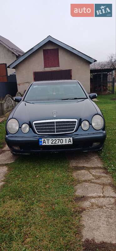 Mercedes-Benz E-Class 2000 Mercedes-Benz E-Class 2000