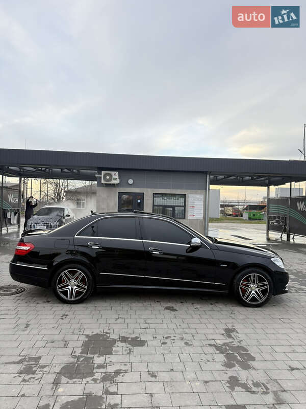 Седан Mercedes-Benz E-Class 2011 в Виноградові фото 5 Седан Mercedes-Benz E-Class 2011 в Виноградові