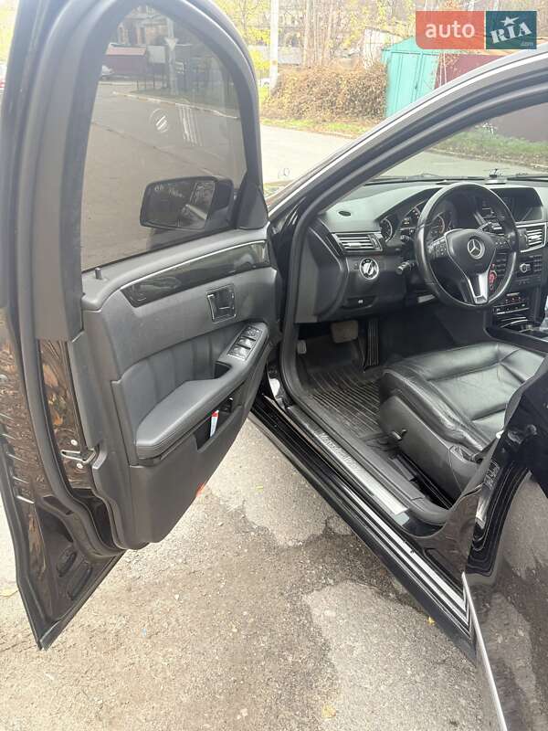 Седан Mercedes-Benz E-Class 2012 в Житомире фото 5 Седан Mercedes-Benz E-Class 2012 в Житомире