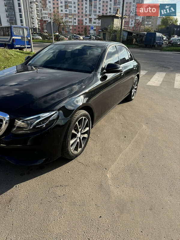 Mercedes-Benz E-Class 2017