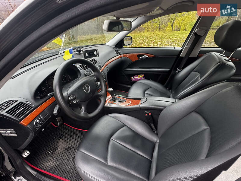 Седан Mercedes-Benz E-Class 2007 в Черновцах