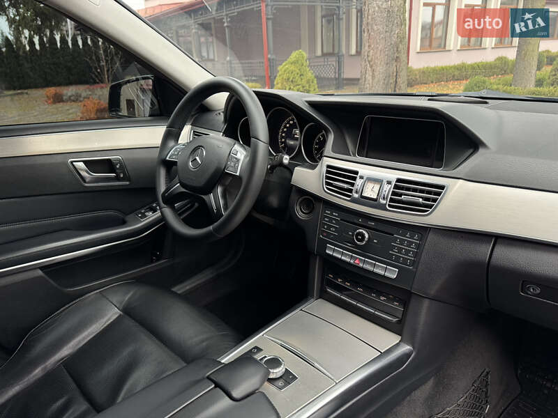 Универсал Mercedes-Benz E-Class 2015 в Львове фото 44 Универсал Mercedes-Benz E-Class 2015 в Львове