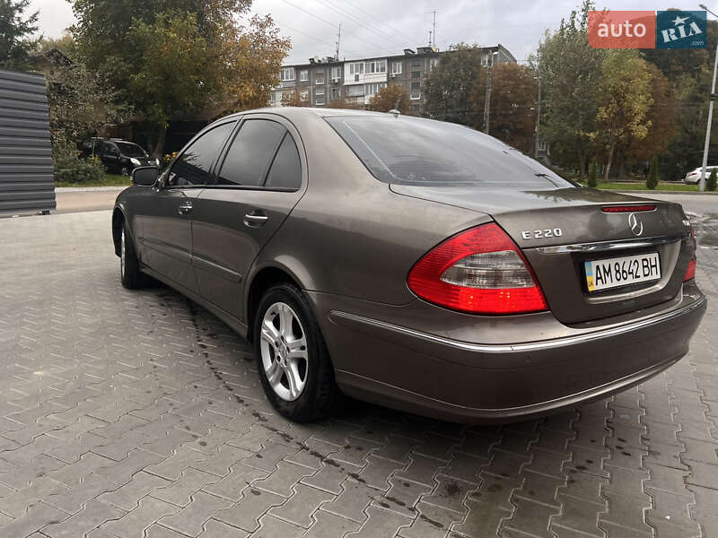Седан Mercedes-Benz E-Class 2007 в Житомире фото 6 Седан Mercedes-Benz E-Class 2007 в Житомире