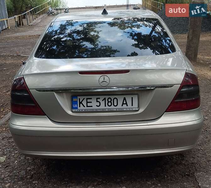 Седан Mercedes-Benz E-Class 2007 в Широкой Даче