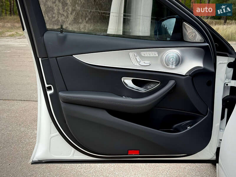 Седан Mercedes-Benz E-Class 2020 в Києві